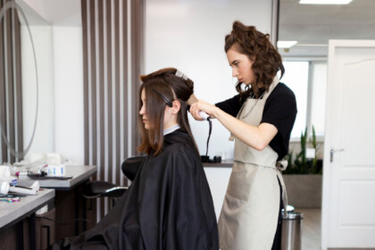 Jak nazwać salon fryzjerski?